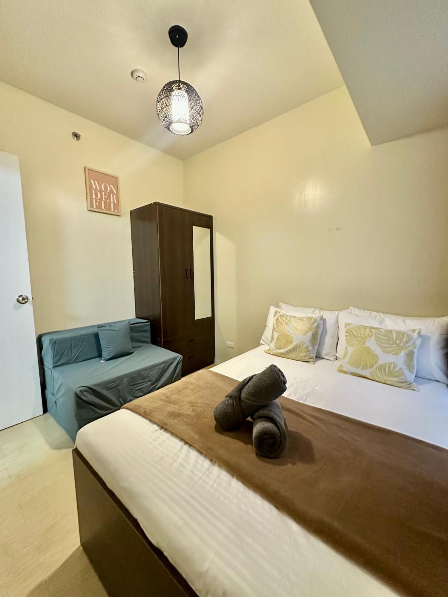 2-Bedroom Condo Unit With Balcony At Centrio Tower Beside Ayala Centrio Mall Downtown Cdo Cagayan de Oro Esterno foto